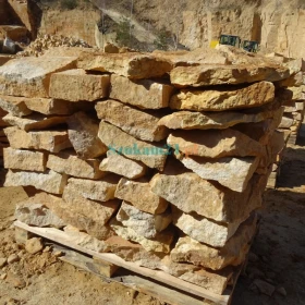 Kamień ogrodowy na skarpy mury murki skalniak do budowy altanki 